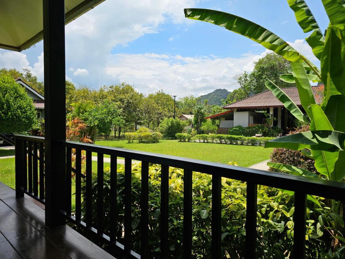 Bearlinbungalow Vang Vieng Exterior photo